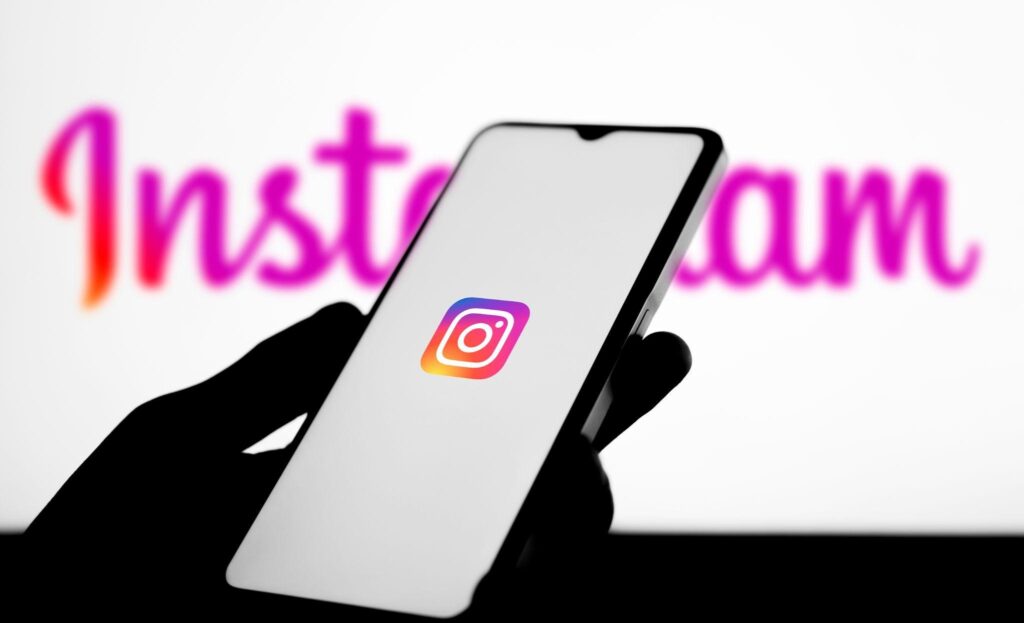 Обзор по таргетированной рекламе для бизнеса. Instagram и ВКонтакте.